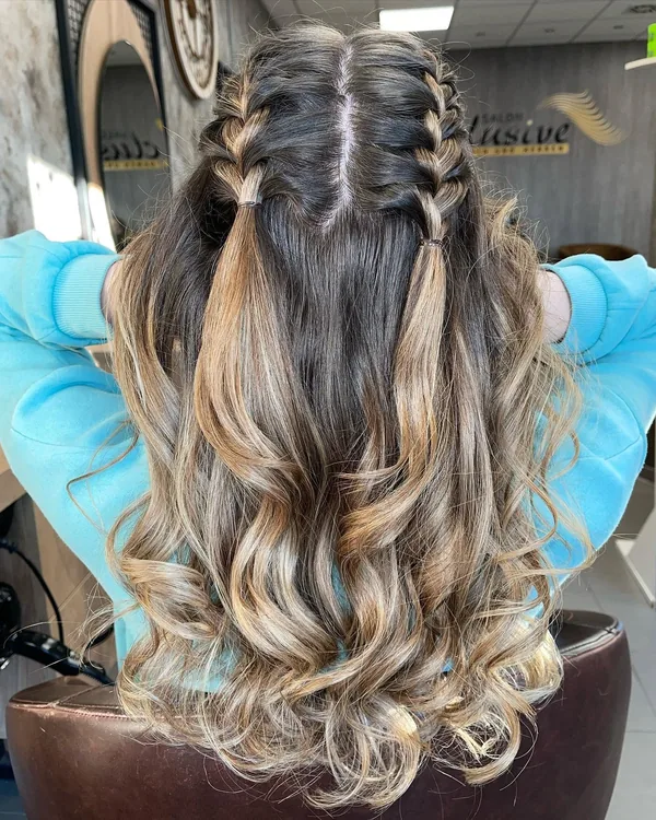Silberblond nach Aufhellung und Tönung